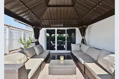 2125 NE 17th Terrace, Wilton Manors, FL 33305 - Photo 6