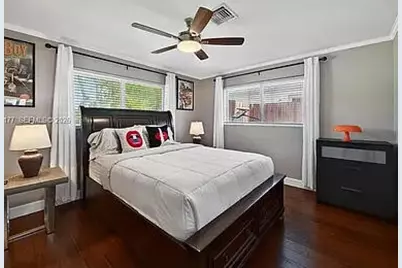 2125 NE 17th Terrace, Wilton Manors, FL 33305 - Photo 20