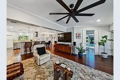 2125 NE 17th Terrace, Wilton Manors, FL 33305 - Photo 16
