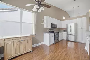 10682 NW 48th St, Coral Springs, FL 33076 - Photo 8