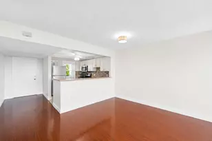 2901 S Palm Aire Dr, Pompano Beach, FL 33069 - Photo 8