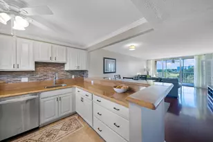 2901 S Palm Aire Dr, Pompano Beach, FL 33069 - Photo 4