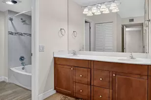 21211 Lago Cir, Boca Raton, FL 33433 - Photo 22