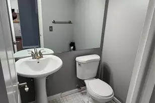 2320 S Cypress Bend Dr, Pompano Beach, FL 33069 - Photo 8