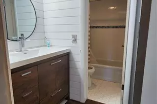 2320 S Cypress Bend Dr, Pompano Beach, FL 33069 - Photo 4