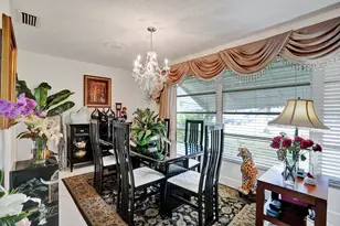 1034 NW 88th Ave, Plantation, FL 33322 - Photo 4