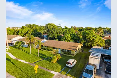 4786 Pine Cone Lane, West Palm Beach, FL 33417 - Photo 2
