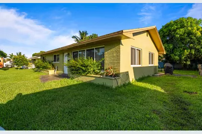 4786 Pine Cone Lane, West Palm Beach, FL 33417 - Photo 4