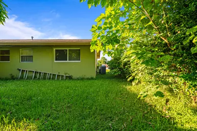 4786 Pine Cone Lane, West Palm Beach, FL 33417 - Photo 18