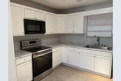 3830 Davis Road, Palm Springs, FL 33461 - Photo 2