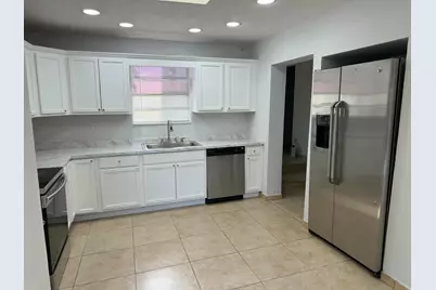 3830 Davis Road, Palm Springs, FL 33461 - Photo 2