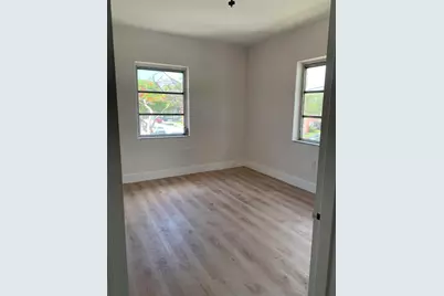 3591 SW 10th Street #12B, Miami, FL 33135 - Photo 4