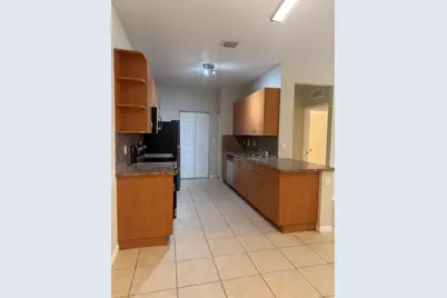 3553 Forest Hill Boulevard #45, Palm Springs, FL 33406 - Photo 4