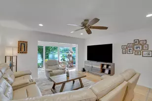 772 Nantucket Cir, Lake Worth, FL 33467 - Photo 12