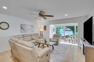 772 Nantucket Cir, Lake Worth, FL 33467 - Photo 10