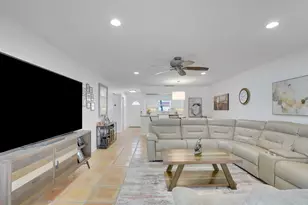 772 Nantucket Cir, Lake Worth, FL 33467 - Photo 14