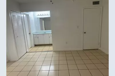 2031 NE 139th Street #6, North Miami Beach, FL 33181 - Photo 6