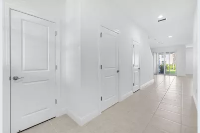 540 Sanderling Circle, Deerfield Beach, FL 33442 - Photo 18