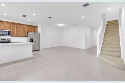 540 Sanderling Circle, Deerfield Beach, FL 33442 - Photo 4