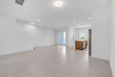 540 Sanderling Circle, Deerfield Beach, FL 33442 - Photo 6