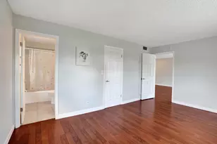 5911 NE 14th Ln, Fort Lauderdale, FL 33334 - Photo 12