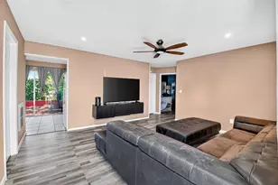 1572 Woodland Ave, West Palm Beach, FL 33415 - Photo 4