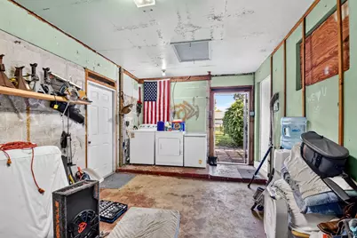 1572 Woodland Avenue, West Palm Beach, FL 33415 - Photo 28