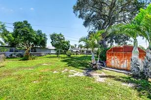 1572 Woodland Ave, West Palm Beach, FL 33415 - Photo 34