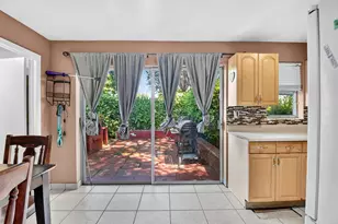 1572 Woodland Ave, West Palm Beach, FL 33415 - Photo 14