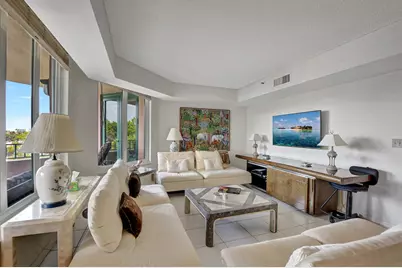 100 SE 5th Avenue #504, Boca Raton, FL 33432 - Photo 6