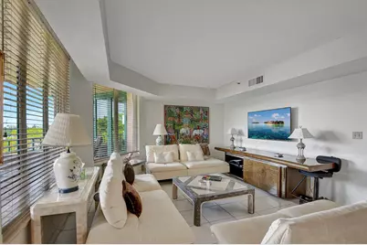 100 SE 5th Avenue #504, Boca Raton, FL 33432 - Photo 4