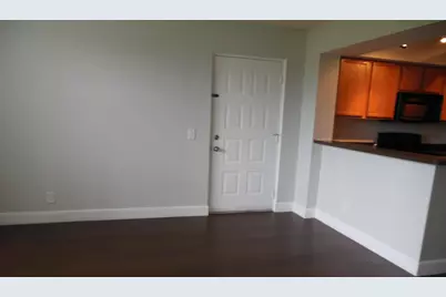 700 Executive Center Drive #25, West Palm Beach, FL 33401 - Photo 8