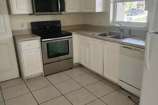 4480 Timber Ridge Ln, Fort Pierce, FL 34982 - Photo 2
