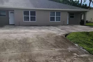4480 Timber Ridge Ln, Fort Pierce, FL 34982 - Photo 1