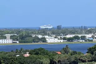 2450 Presidential Way, West Palm Beach, FL 33401 - Photo 2