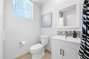 240 NE 2nd St, Delray Beach, FL 33444 - Photo 6