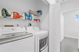 240 NE 2nd St, Delray Beach, FL 33444 - Photo 16