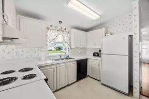 3712 Crabapple Dr, Port Saint Lucie, FL 34952 - Photo 12