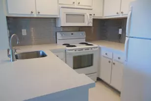 728 Executive Center Dr, West Palm Beach, FL 33401 - Photo 2