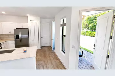 4414 Hemlock Drive, Riviera Beach, FL 33410 - Photo 4