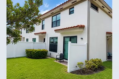 4414 Hemlock Drive, Riviera Beach, FL 33410 - Photo 2