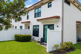 4414 Hemlock Dr, Riviera Beach, FL 33410 - Photo 2