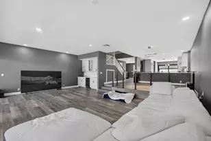 2435 Presidential Way, West Palm Beach, FL 33401 - Photo 14