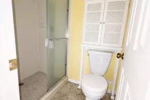 3540 Whitehall Dr, West Palm Beach, FL 33401 - Photo 6