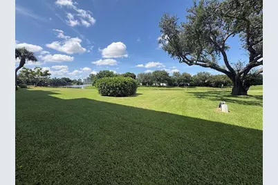3540 Whitehall Drive #105, West Palm Beach, FL 33401 - Photo 14