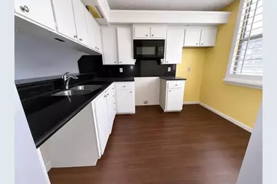 3540 Whitehall Drive #105, West Palm Beach, FL 33401 - Photo 2