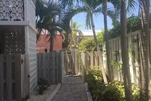3220 Bayview Dr NE, Fort Lauderdale, FL 33306 - Photo 14