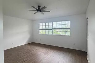8985 NW 38th Dr, Coral Springs, FL 33065 - Photo 2