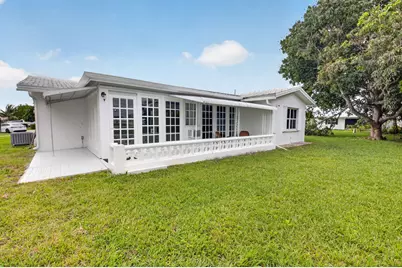 105 NW 8th Place, Boynton Beach, FL 33426 - Photo 20
