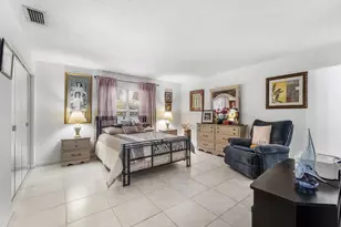 687 Marlboro Oval, Lake Worth, FL 33467 - Photo 10